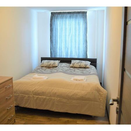 Sgl Apartments Lavickova Trenčín Dış mekan fotoğraf