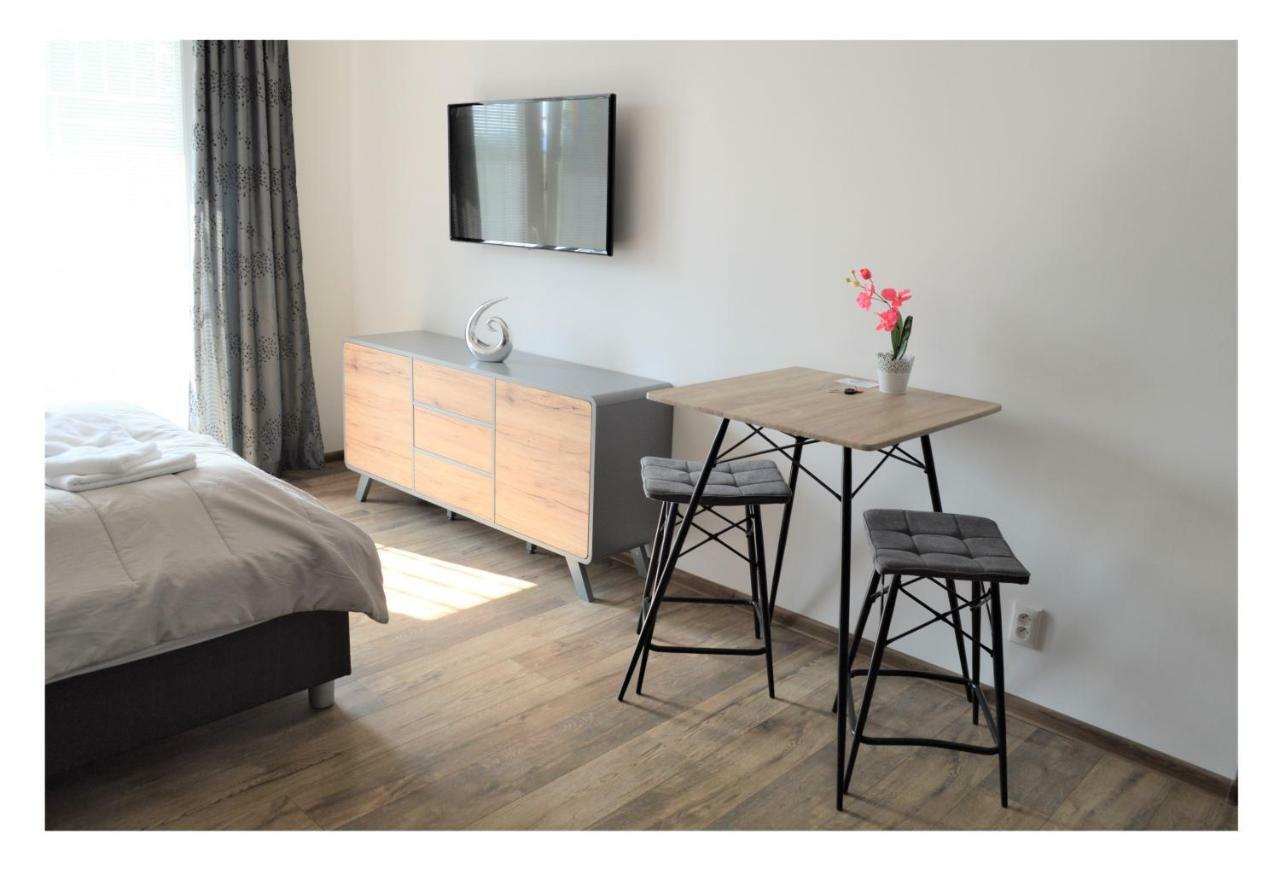 Sgl Apartments Lavickova Trenčín Dış mekan fotoğraf
