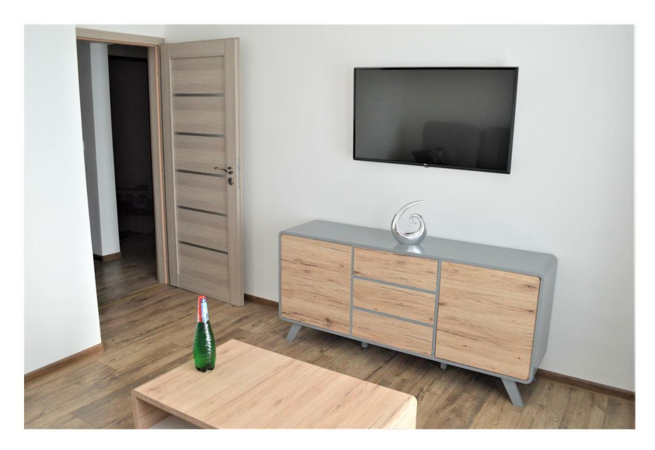 Sgl Apartments Lavickova Trenčín Dış mekan fotoğraf